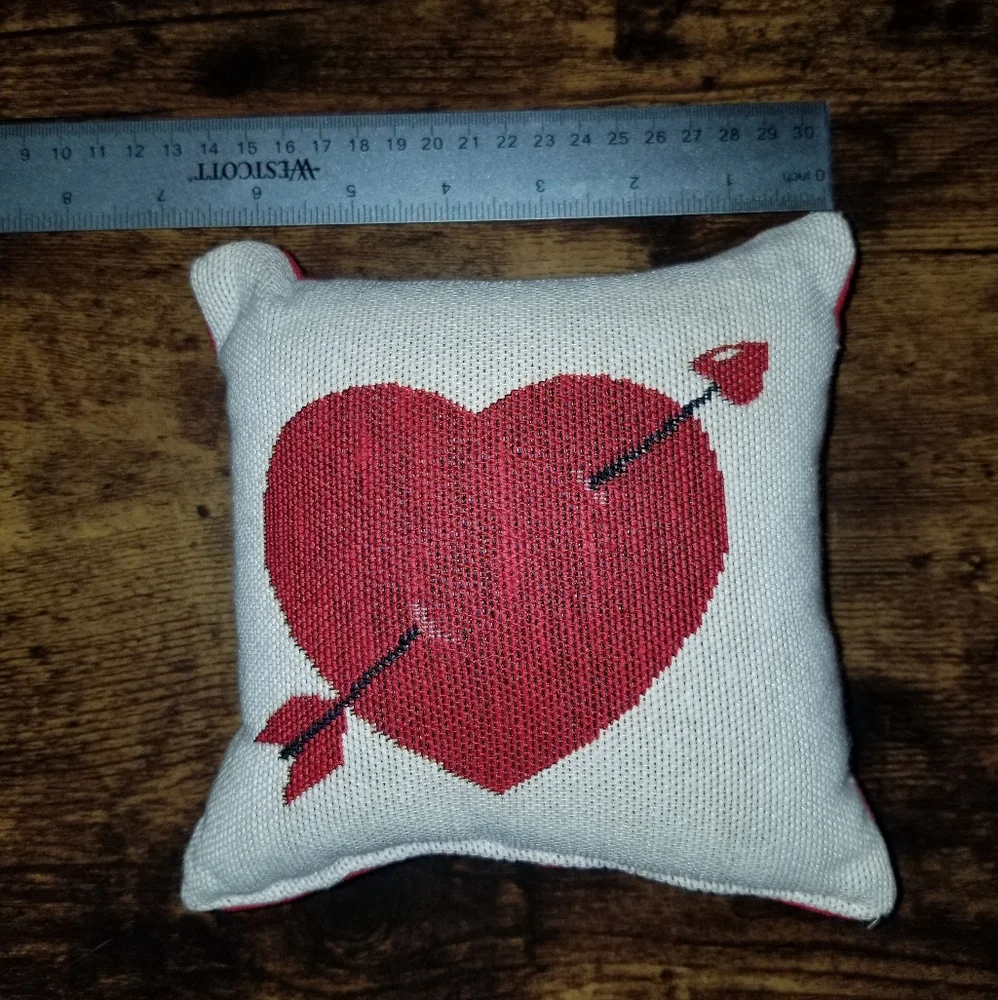 Small Heart and Arrow Decorative Red And Cream Pillow
